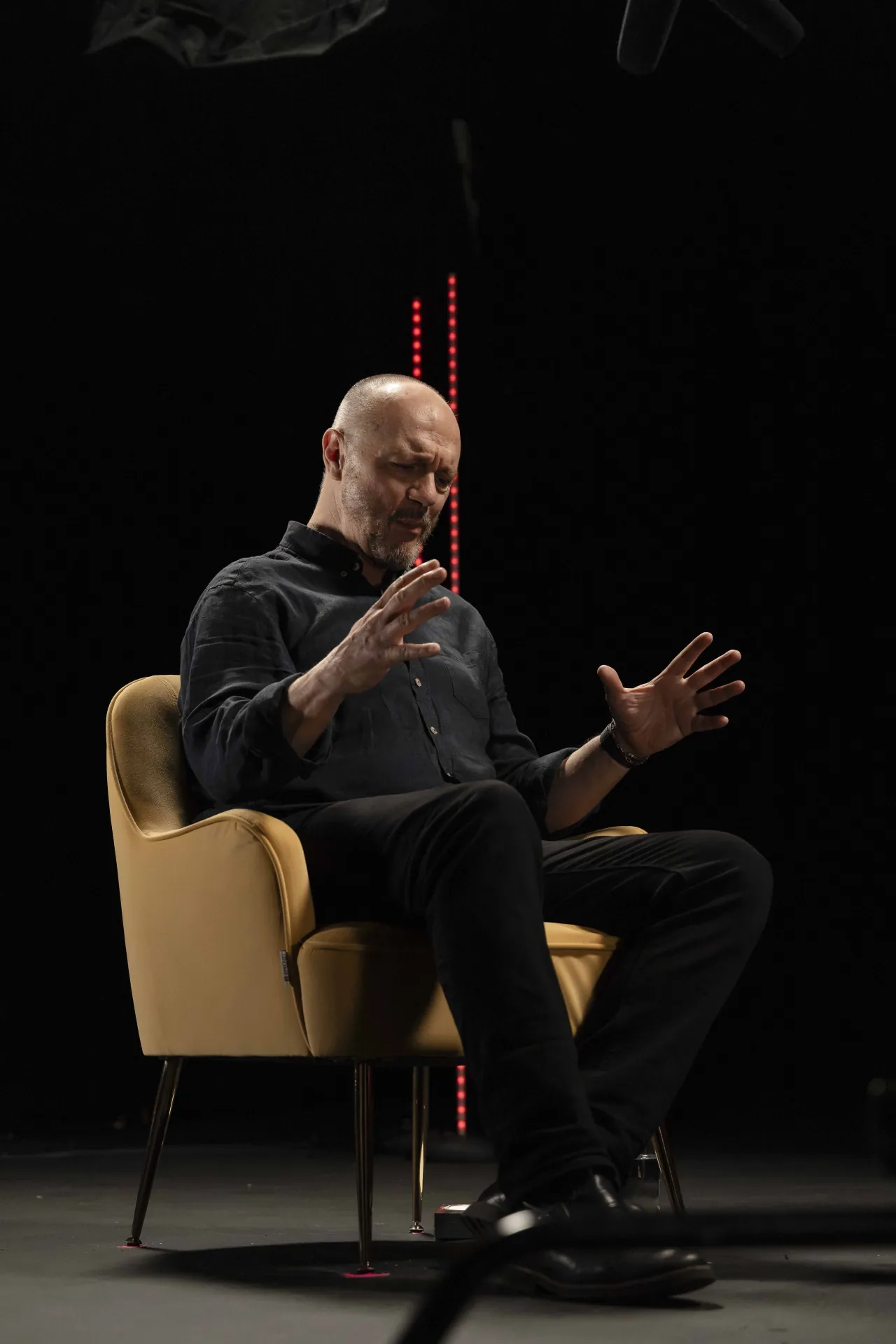 tv,production,series,filmmaker,live,interviews,sport prominents,comedians